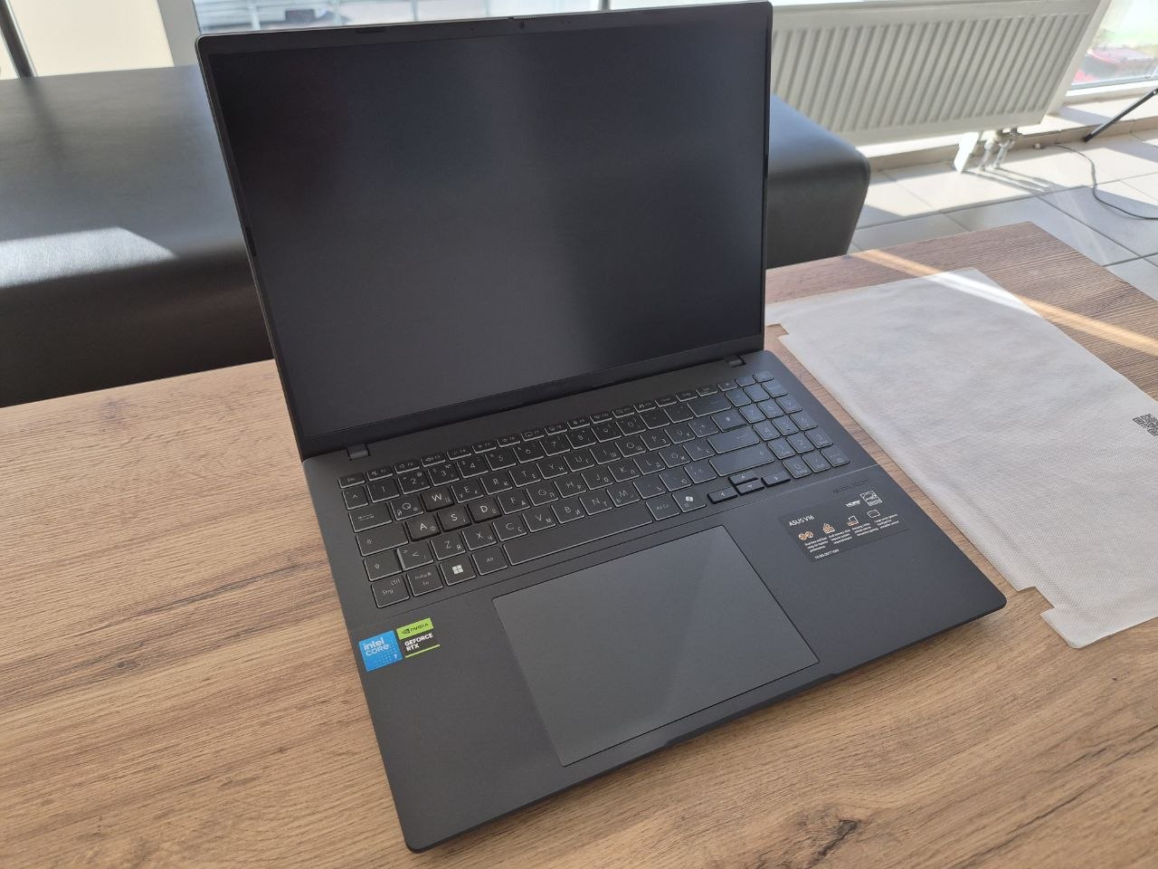 ASUS V16 V3607VM RTX 5060/Core 7 240H/32GB/1TB WIn.11 - Зображення 4