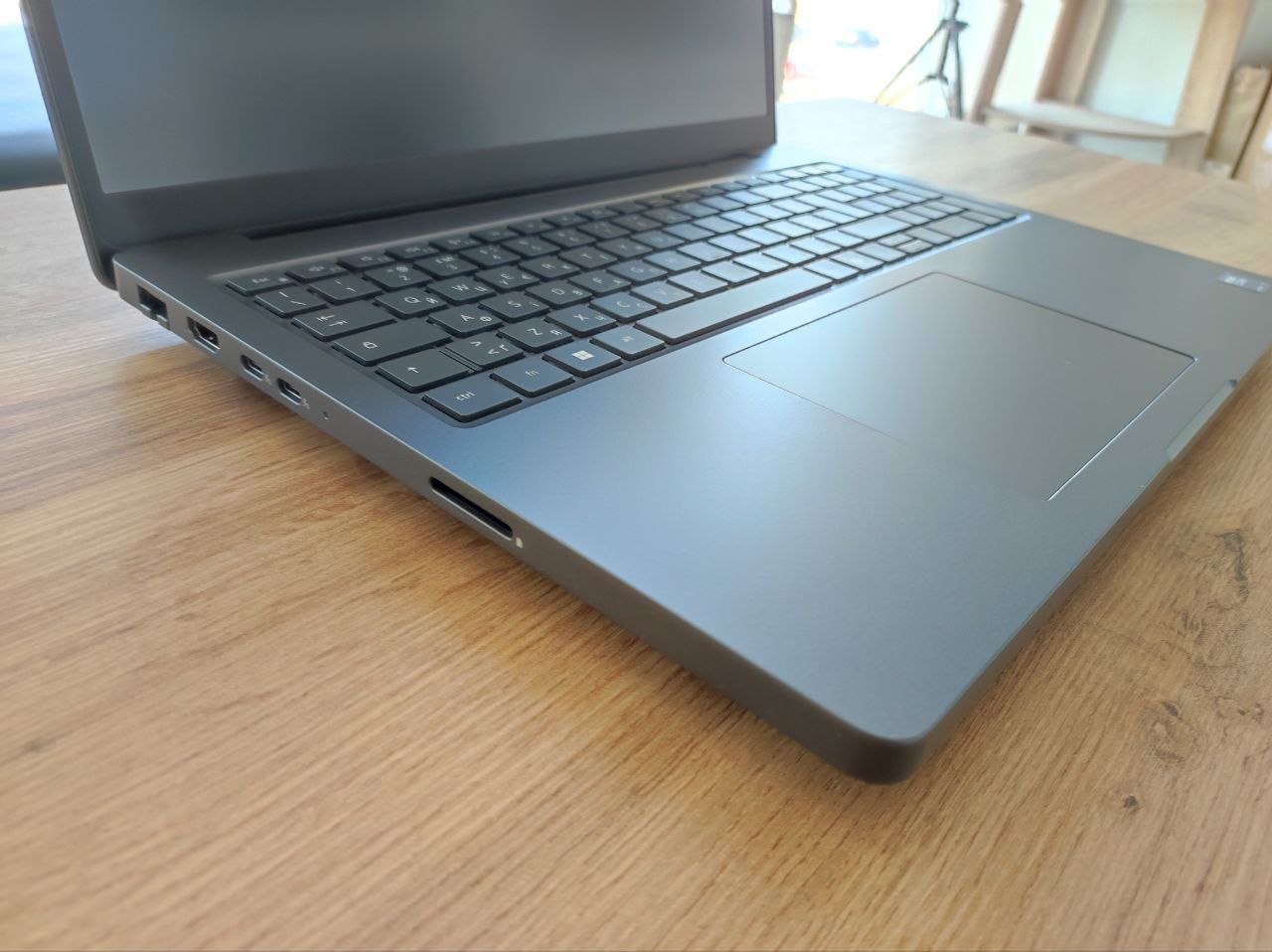 Dell Pro Max 16 Plus NVIDIA RTX PRO 5000 Blackwell 24GB/U7 268HX/32GB/1TB Win.11 - Зображення 2