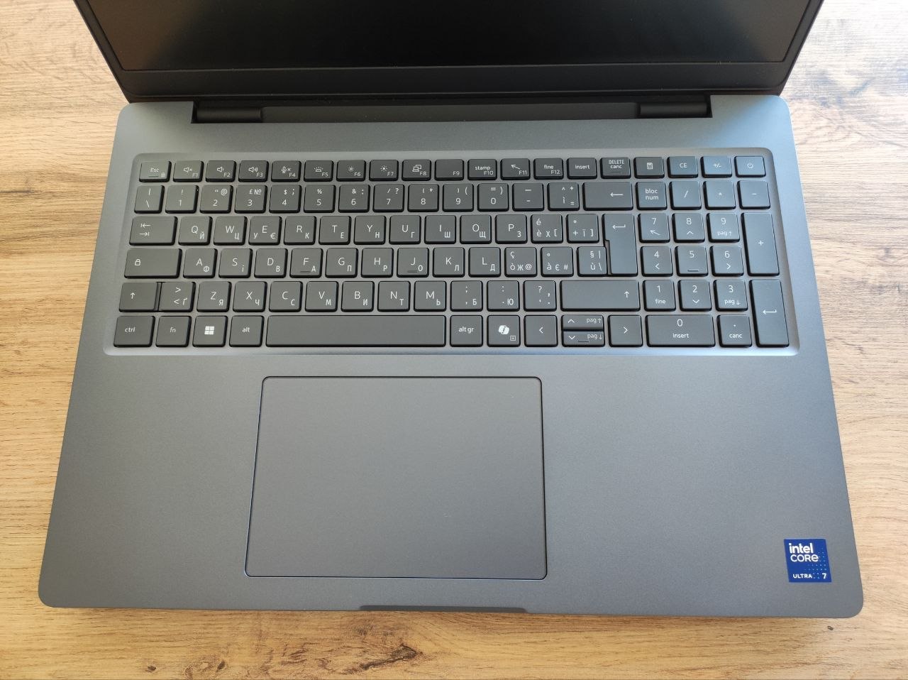 Dell Pro Max 16 Plus NVIDIA RTX PRO 5000 Blackwell 24GB/U7 268HX/32GB/1TB Win.11 - Зображення 6