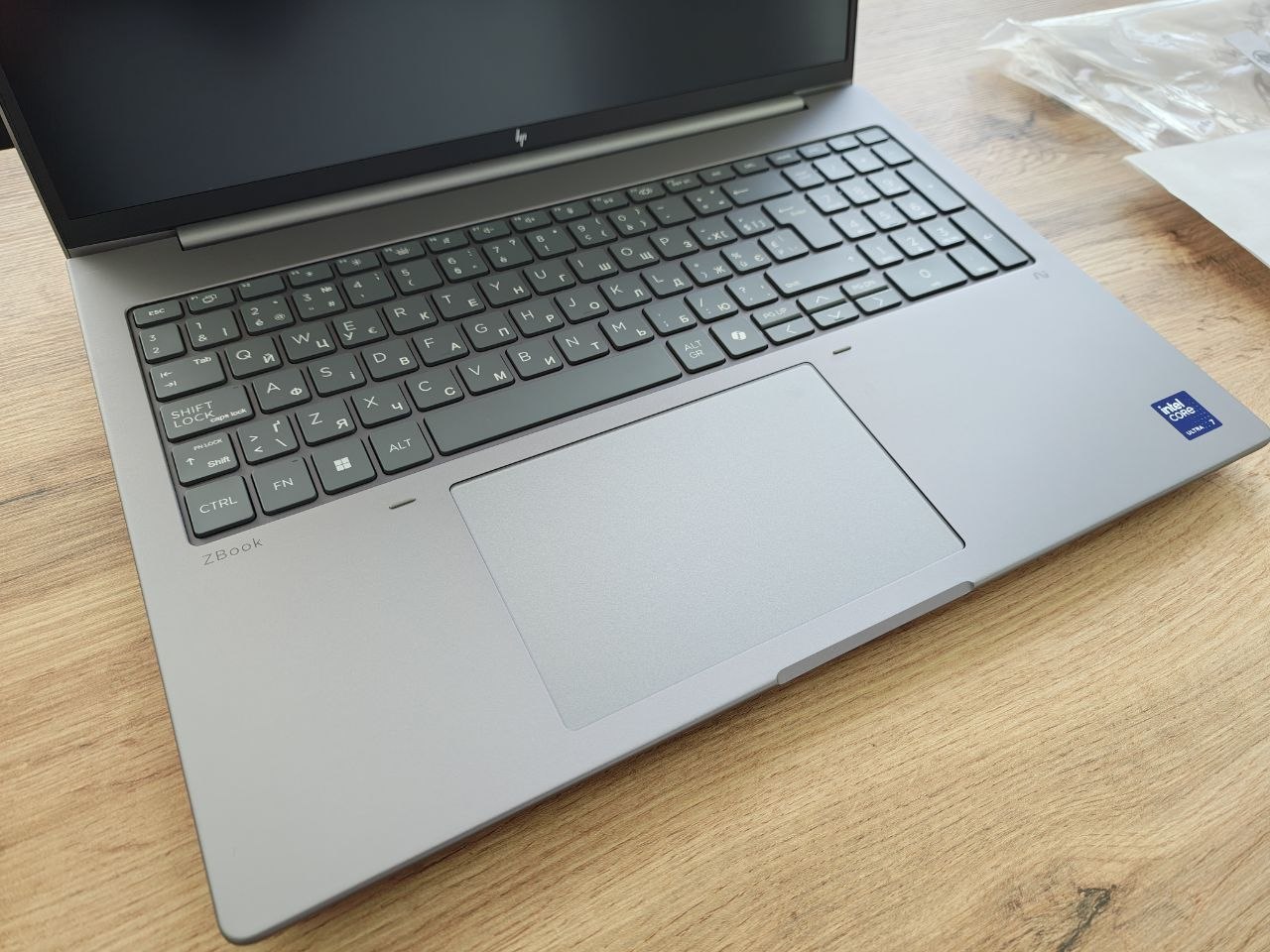 HP ZBook 8 G1i 16 RTX 500 Ada/Ultra 7 255H/32GB/1TB Win.11 - Зображення 5