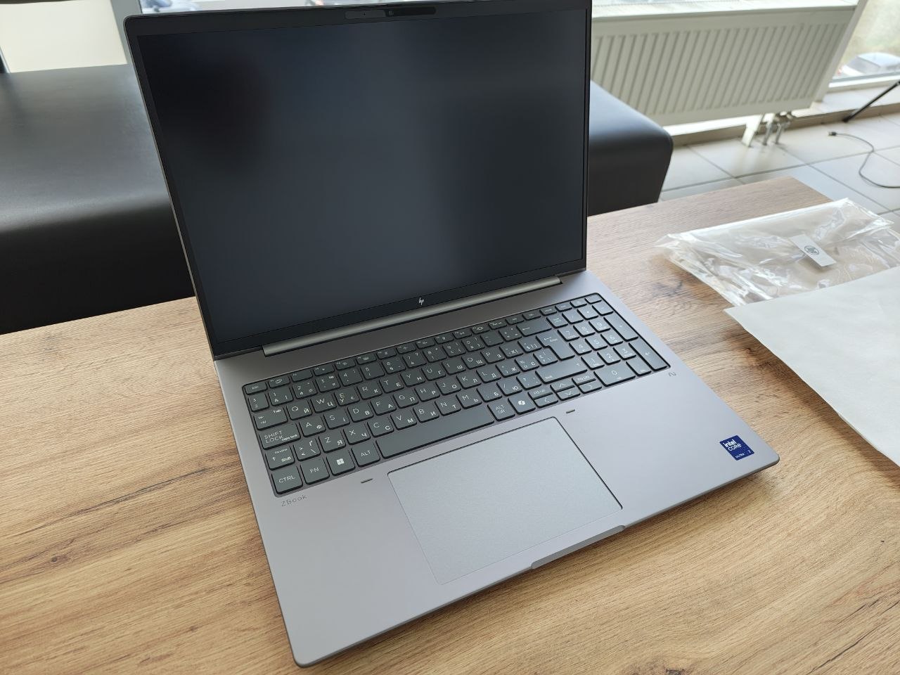 HP ZBook 8 G1i 16 RTX 500 Ada/Ultra 7 255H/32GB/1TB Win.11 - Зображення 6