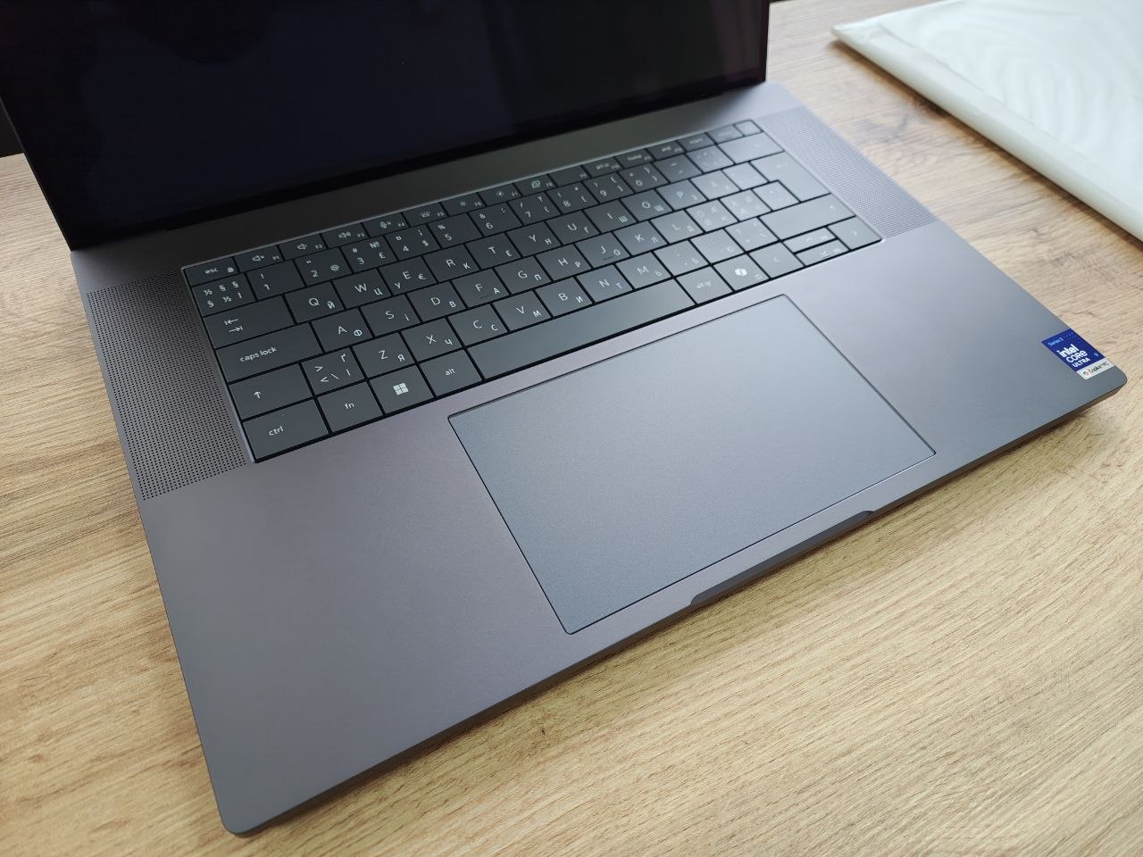 Dell Pro Precision 7 16 PW716260 UHD 4K" Touch RTX PRO 2000/U9 386H/64GB/2TB Win.11 - Зображення 6